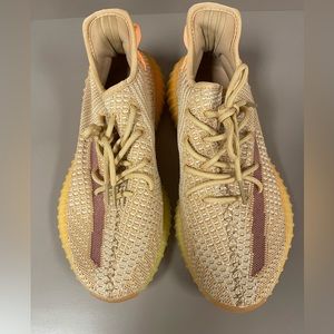 Yeezy Adidas Boost 350 V2 in Clay